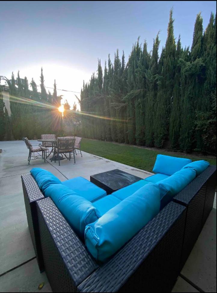F O R G E T T H E H O T E L Hotel Alhambra Buitenkant foto